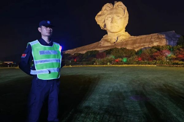 長沙紅光保安服務(wù)有限公司,長沙安保服務(wù),長沙安全服務(wù),長沙非武裝押運,勞務(wù)派遣服務(wù) 長沙紅光保安服務(wù)有限公司,長沙安保服務(wù),長沙安全服務(wù),長沙非武裝押運,勞務(wù)派遣服務(wù)