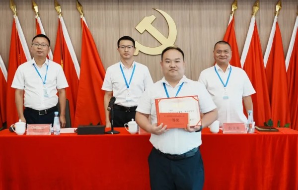 長沙紅光保安服務(wù)有限公司,長沙安保服務(wù),長沙安全服務(wù),長沙非武裝押運,勞務(wù)派遣服務(wù)