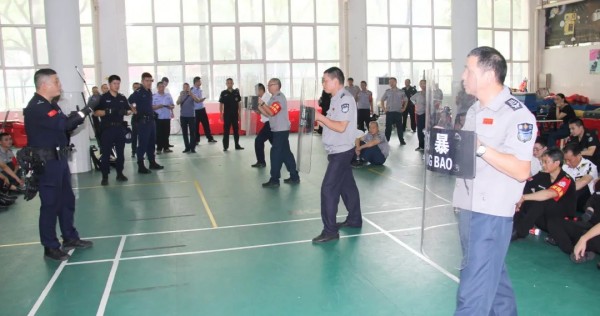 長沙紅光保安服務(wù)有限公司,長沙安保服務(wù),長沙安全服務(wù),長沙非武裝押運(yùn),勞務(wù)派遣服務(wù)