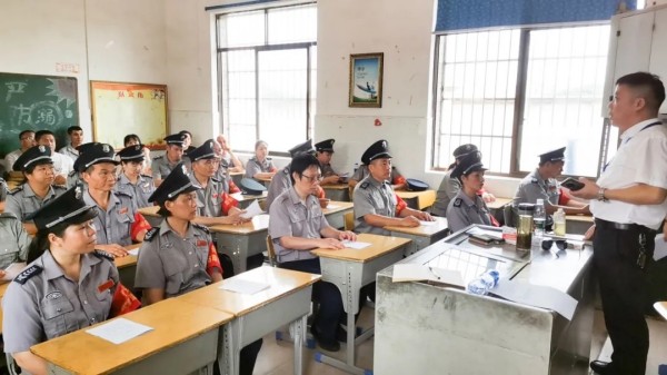 長沙紅光保安服務(wù)有限公司,長沙安保服務(wù),長沙安全服務(wù),長沙非武裝押運(yùn),勞務(wù)派遣服務(wù)