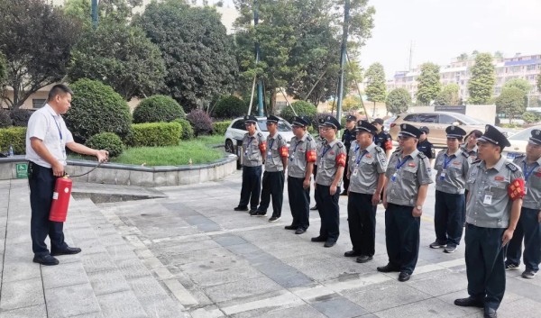 長沙紅光保安服務(wù)有限公司,長沙安保服務(wù),長沙安全服務(wù),長沙非武裝押運(yùn),勞務(wù)派遣服務(wù)