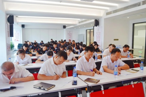 長沙紅光保安服務(wù)有限公司,長沙安保服務(wù),長沙安全服務(wù),長沙非武裝押運(yùn),勞務(wù)派遣服務(wù)