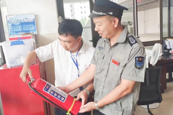 長沙紅光保安服務(wù)有限公司,長沙安保服務(wù),長沙安全服務(wù),長沙非武裝押運(yùn),勞務(wù)派遣服務(wù)