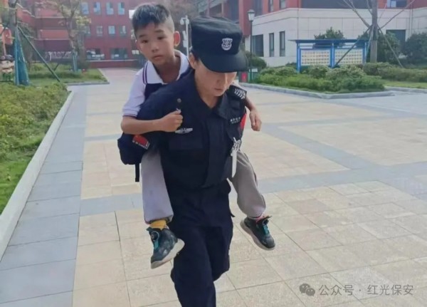 長(zhǎng)沙紅光保安服務(wù)有限公司,長(zhǎng)沙安保服務(wù),長(zhǎng)沙安全服務(wù),長(zhǎng)沙非武裝押運(yùn),勞務(wù)派遣服務(wù)